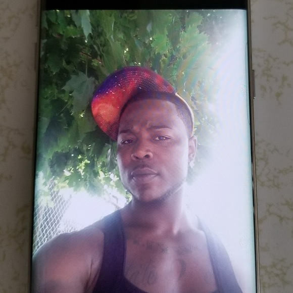 Meet your Posher, Hollywood - Picture 1 of 1